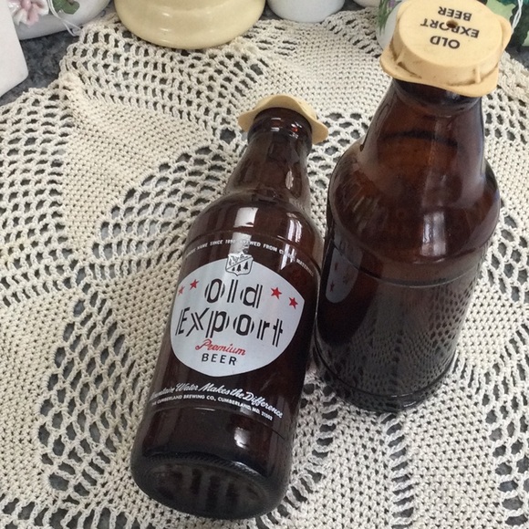 Old Export salt and pepper shakers from closed tavern 1990’s. - Picture 2 of 5